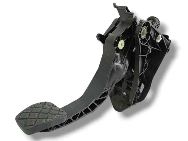 PEDAL EMBRAGUE