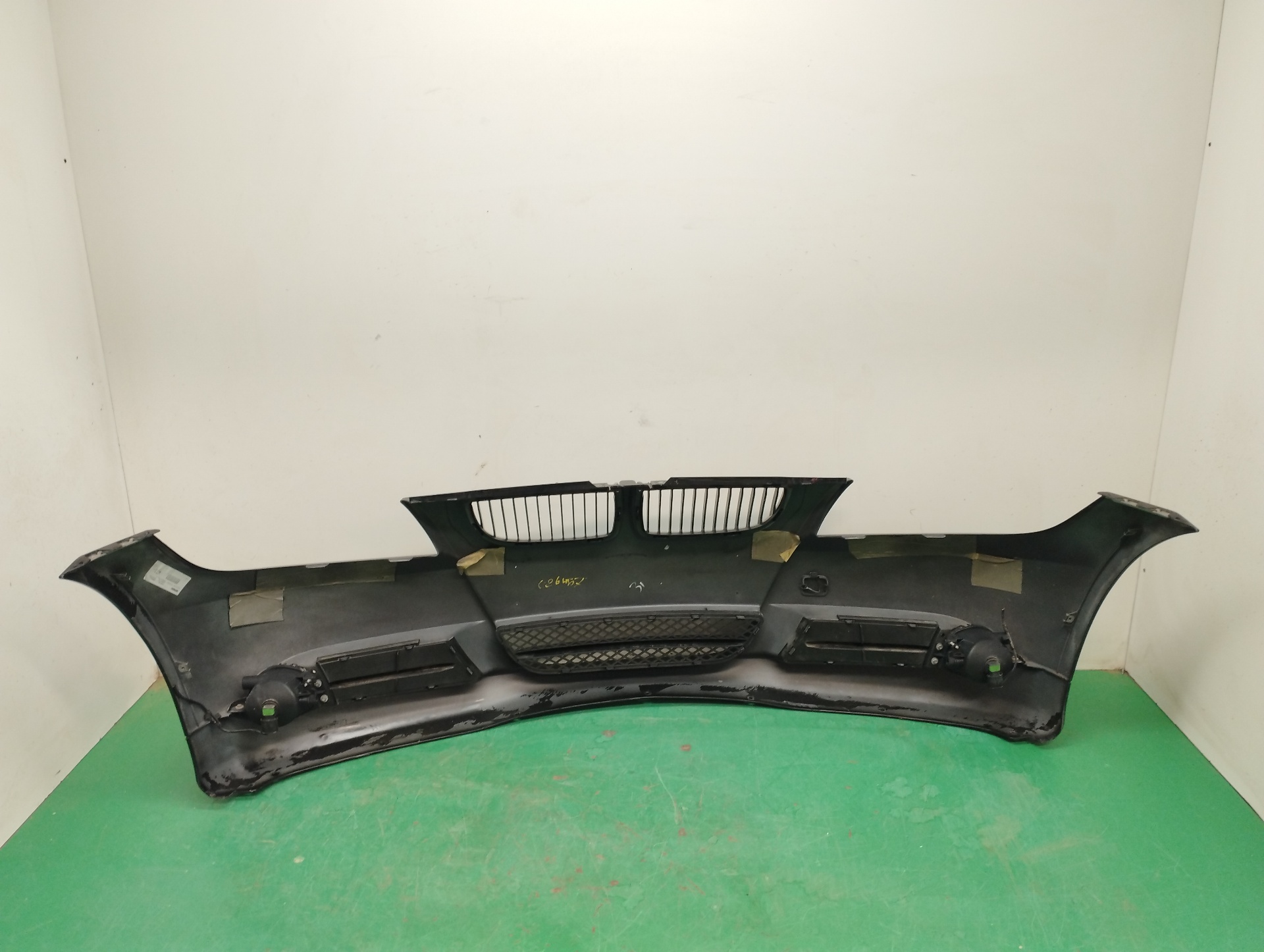 PARAGOLPES DELANTERO