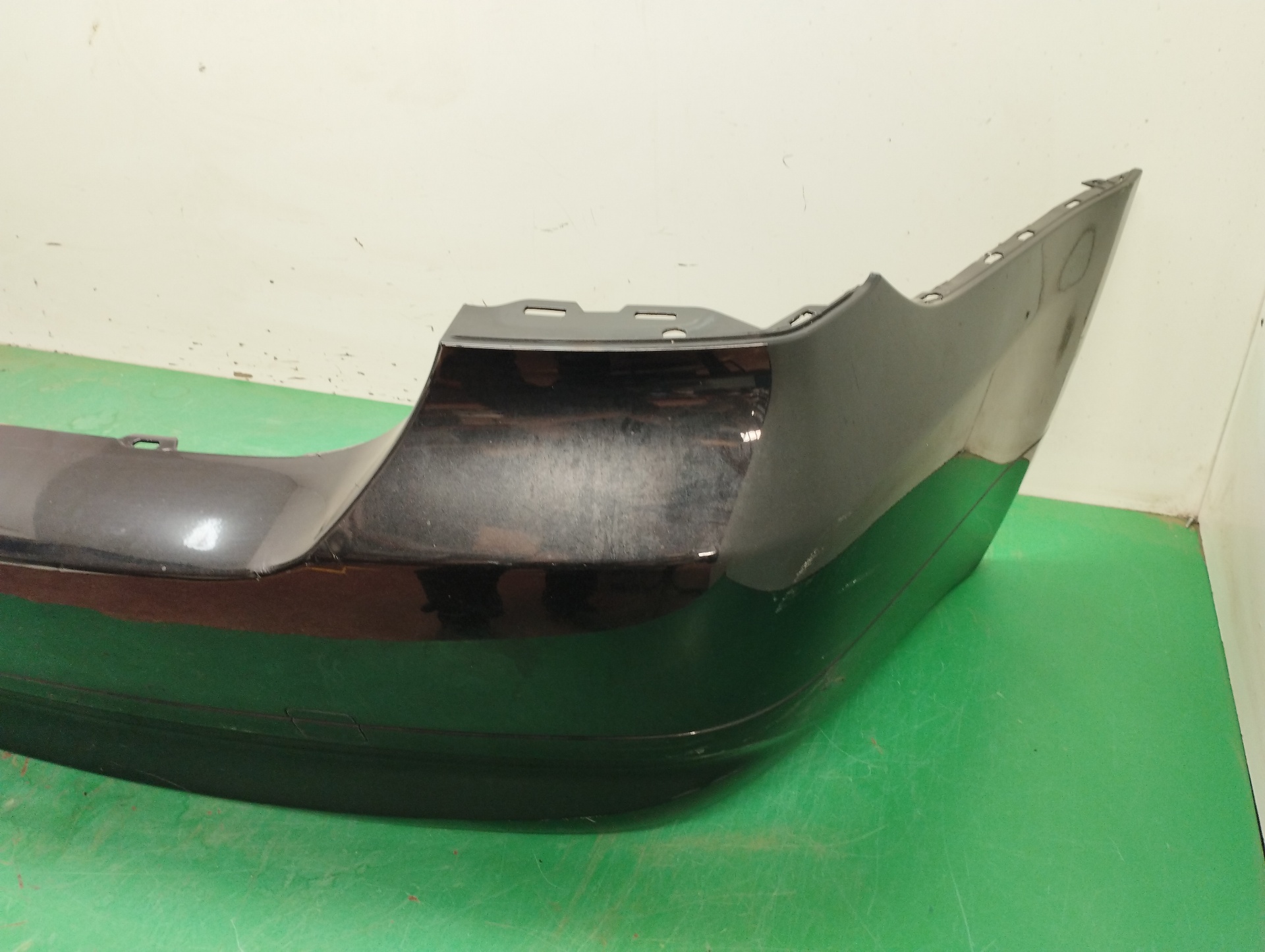 PARAGOLPES TRASERO