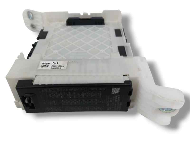 CAJA RELES / FUSIBLES