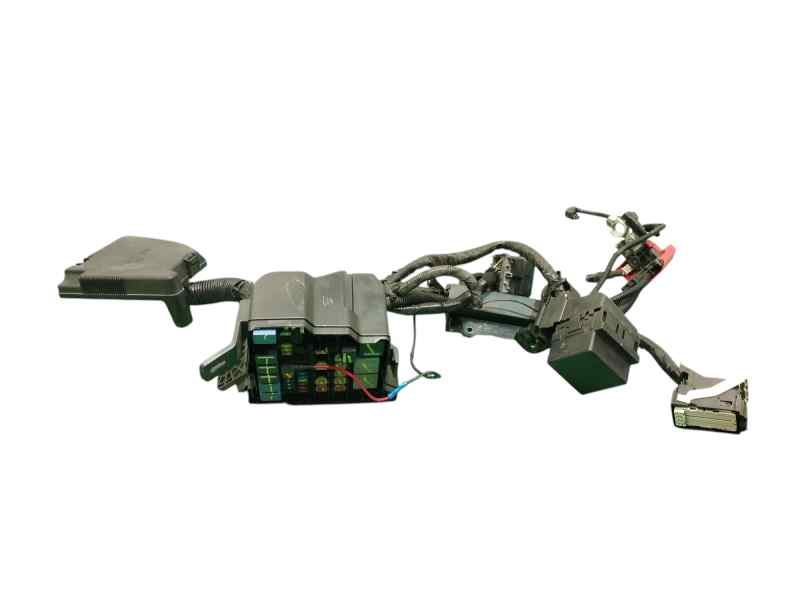 CAJA RELES / FUSIBLES