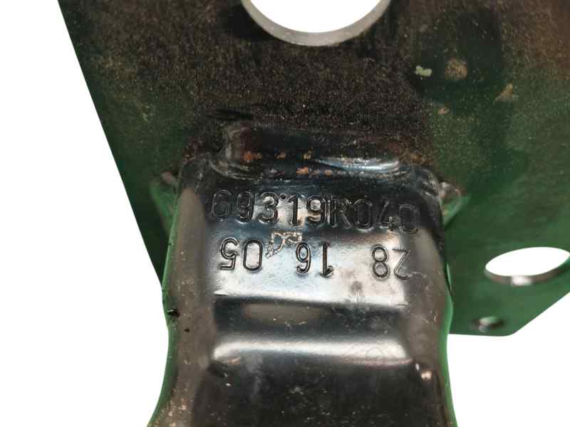 REFUERZO PARAGOLPES DELANTERO
