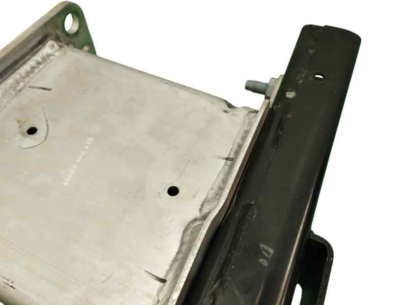 REFUERZO PARAGOLPES DELANTERO
