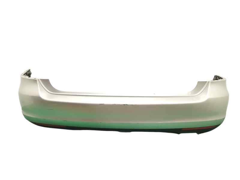 PARAGOLPES TRASERO