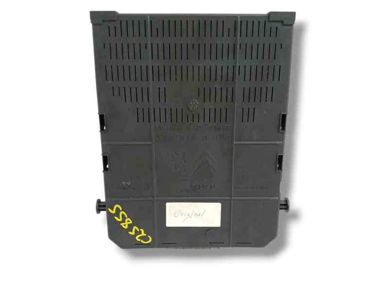 CAJA RELES / FUSIBLES