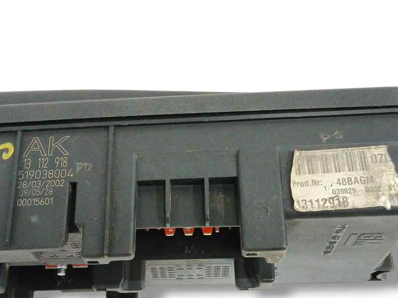 CAJA RELES / FUSIBLES