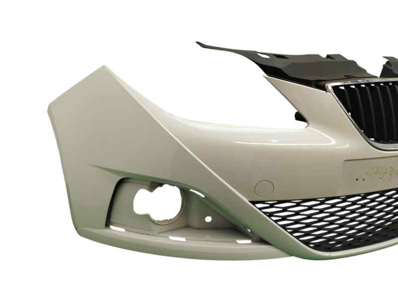 PARAGOLPES DELANTERO