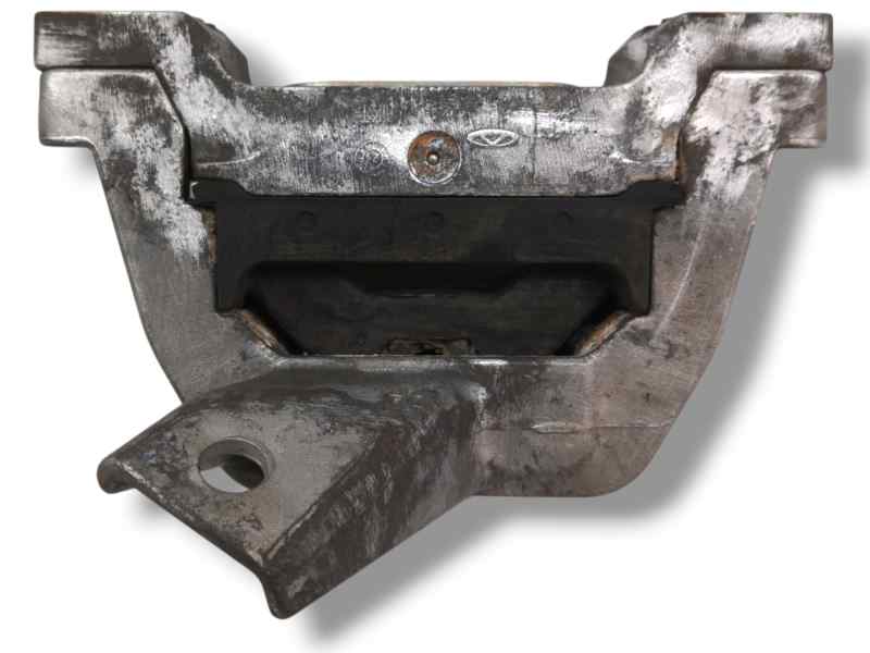 SOPORTE MOTOR DERECHO