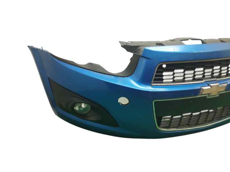 PARAGOLPES DELANTERO