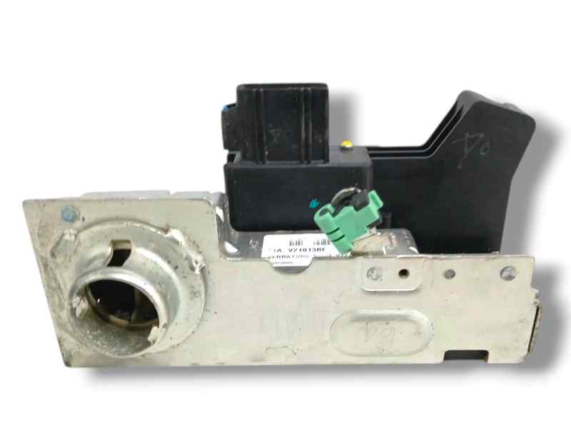 CERRADURA PUERTA DELANTERA IZQUIERDA 