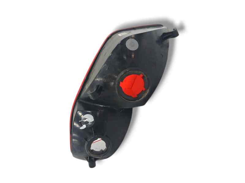 PILOTO TRASERO DERECHO PARAGOLPES