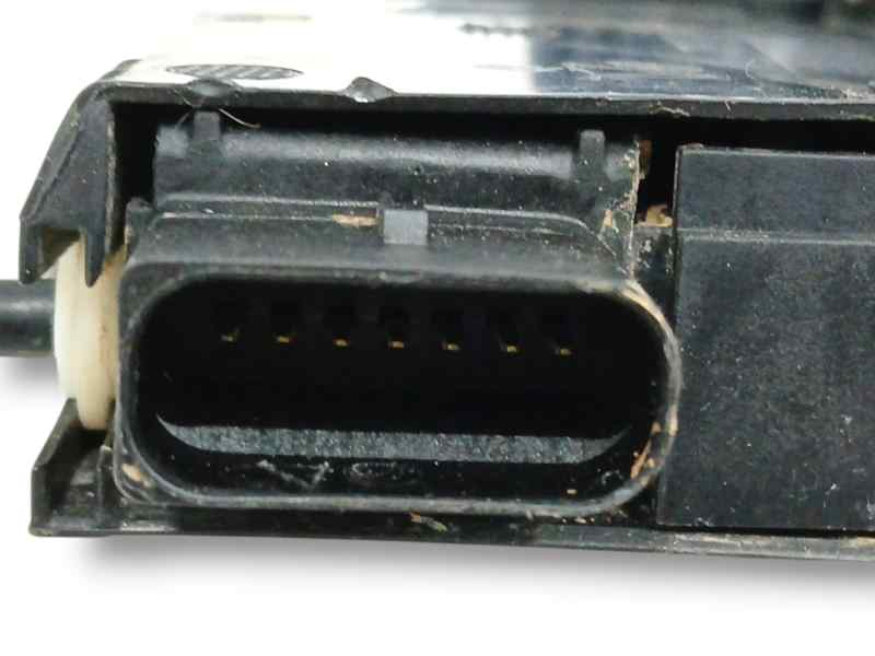 CERRADURA PUERTA DELANTERA IZQUIERDA 
