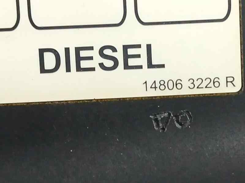 TAPA EXTERIOR COMBUSTIBLE