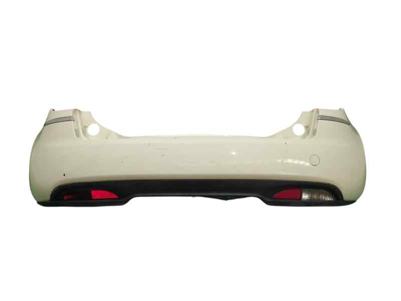 PARAGOLPES TRASERO