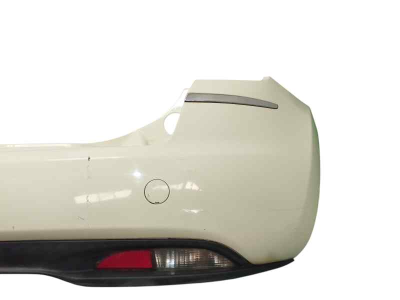 PARAGOLPES TRASERO