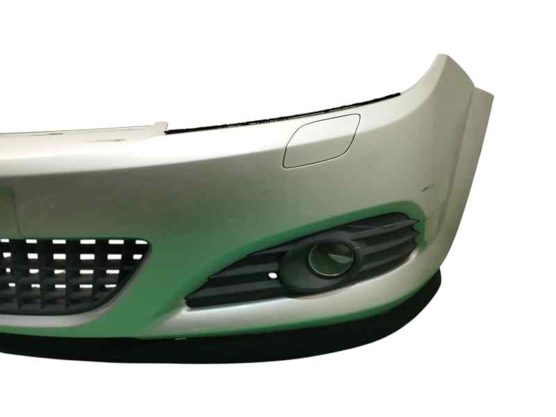 PARAGOLPES DELANTERO