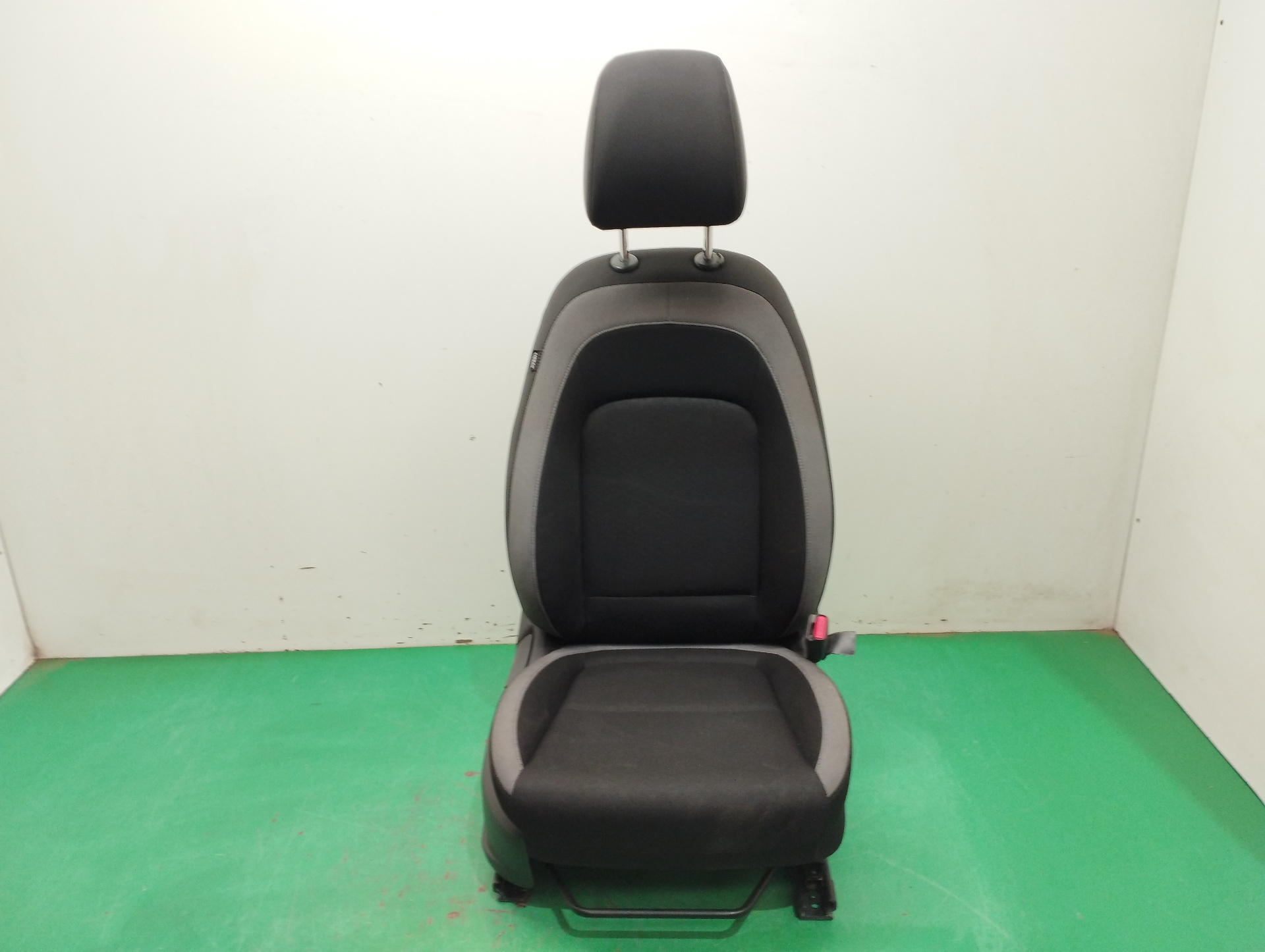 ASIENTO DELANTERO DERECHO