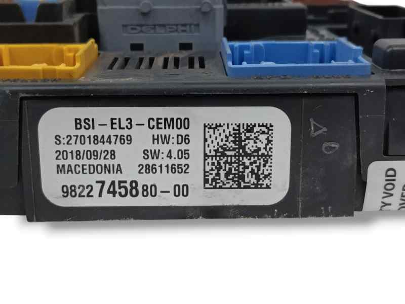 CAJA RELES / FUSIBLES