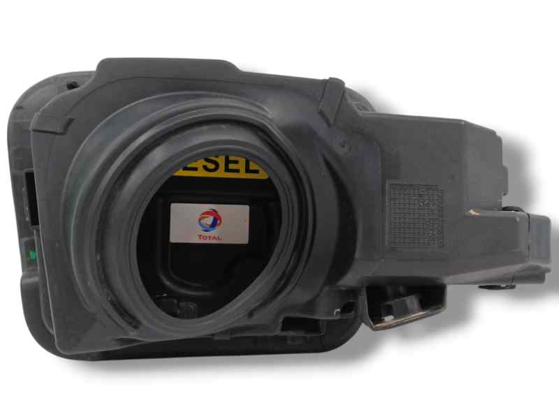 TAPA EXTERIOR COMBUSTIBLE