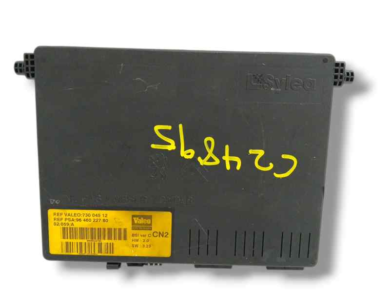 CAJA RELES / FUSIBLES