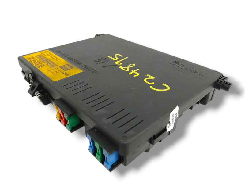 CAJA RELES / FUSIBLES