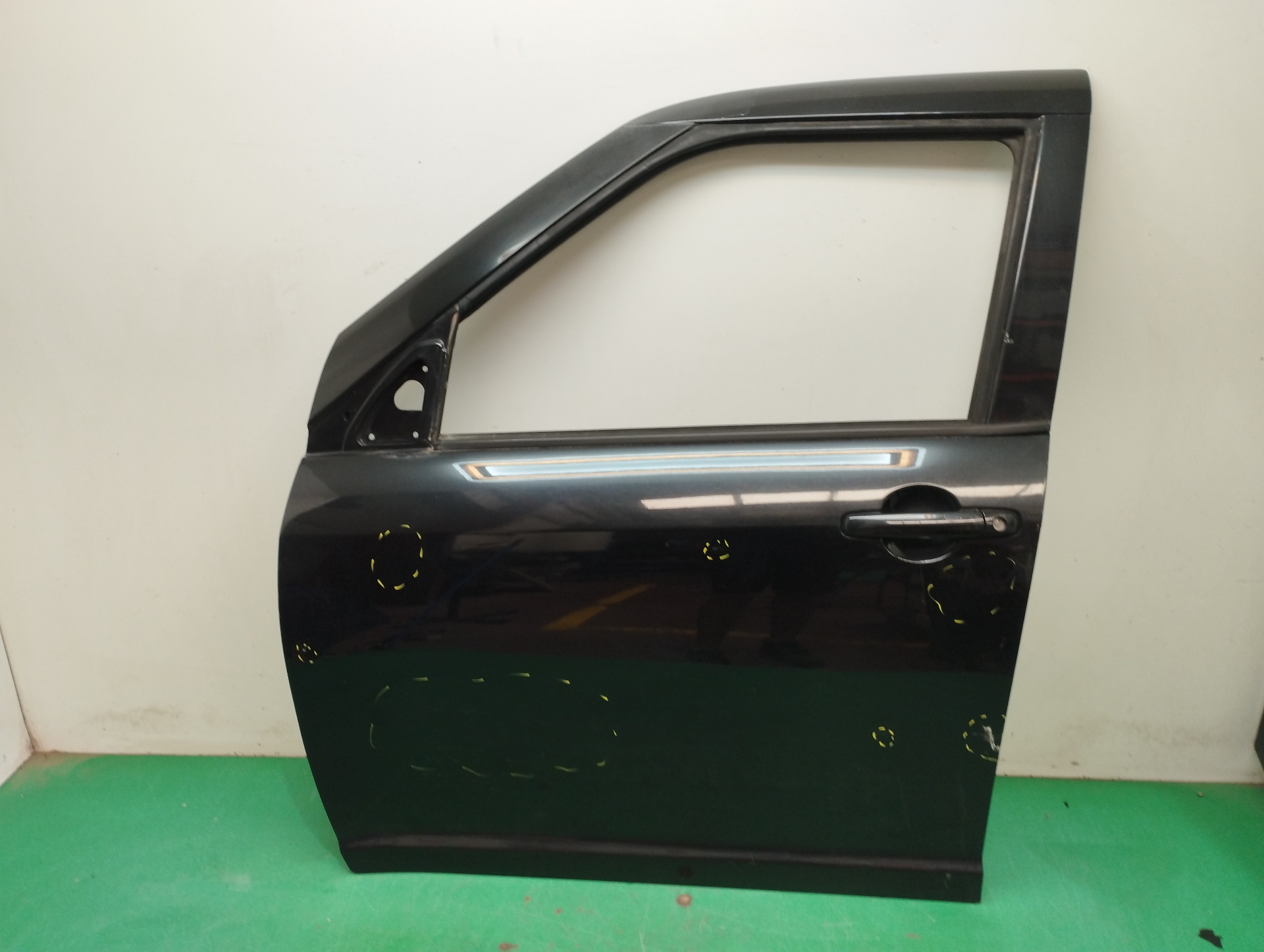 PUERTA DELANTERA IZQUIERDA