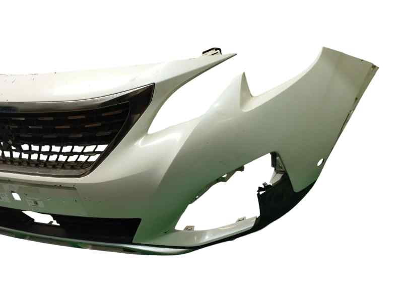 PARAGOLPES DELANTERO