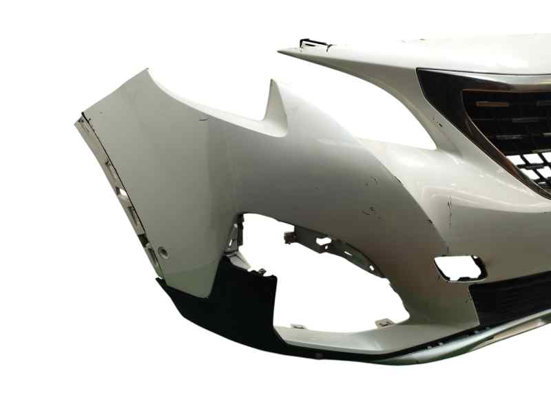 PARAGOLPES DELANTERO