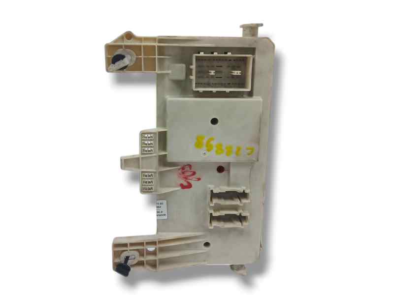CAJA RELES / FUSIBLES
