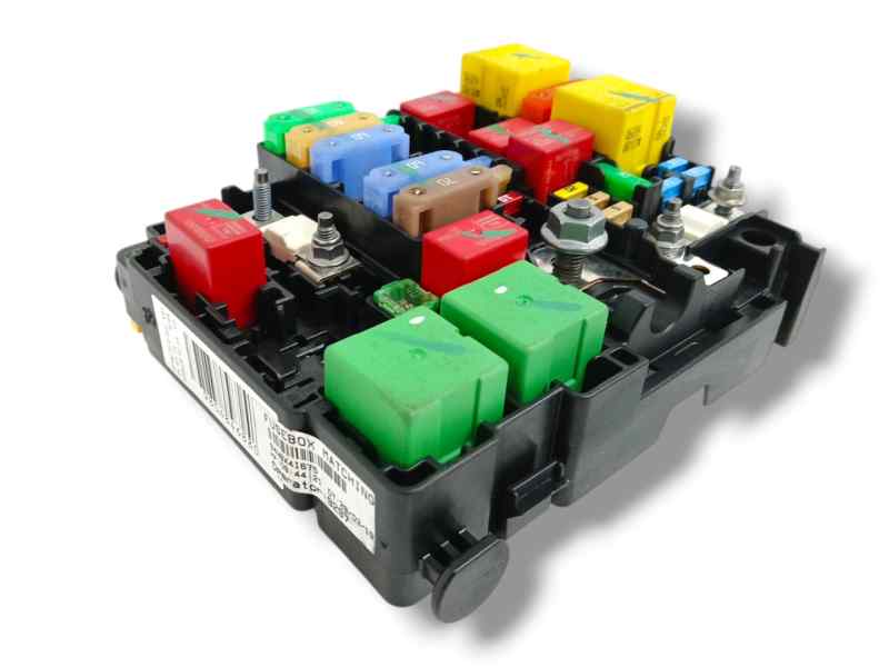 CAJA RELES / FUSIBLES