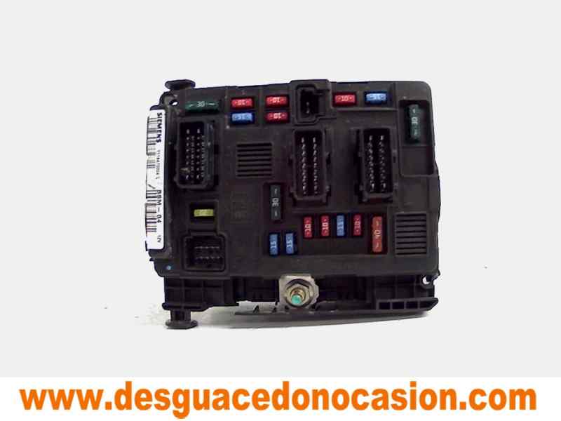 CAJA RELES / FUSIBLES