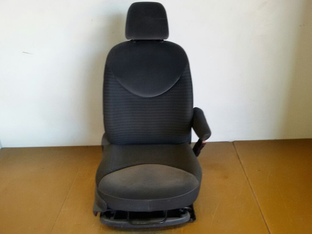 ASIENTO DELANTERO DERECHO