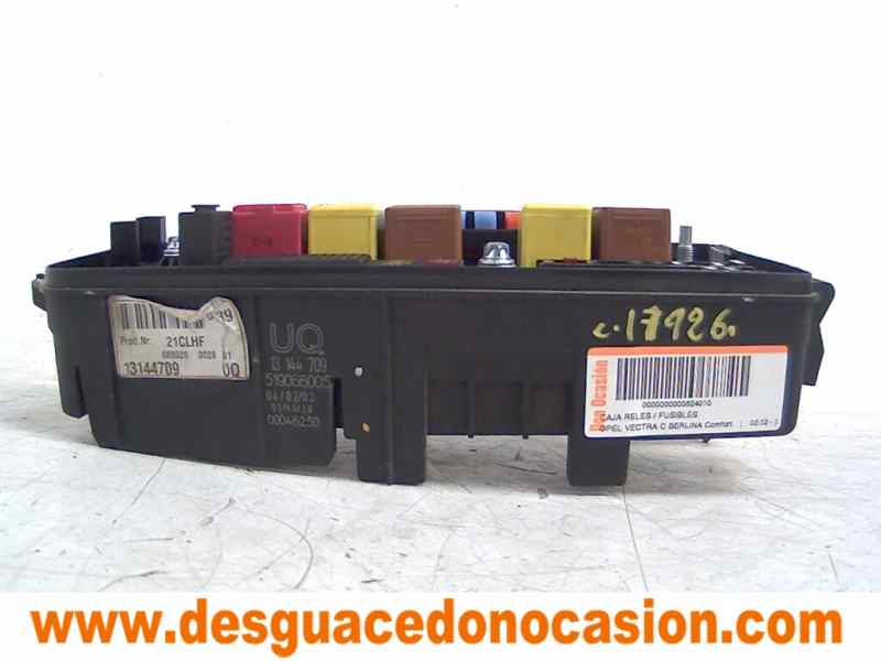 CAJA RELES / FUSIBLES