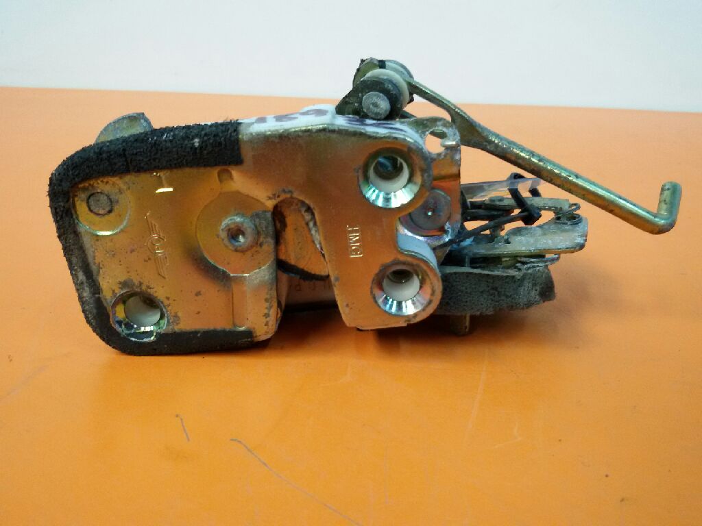 CERRADURA PUERTA TRASERA DERECHA 