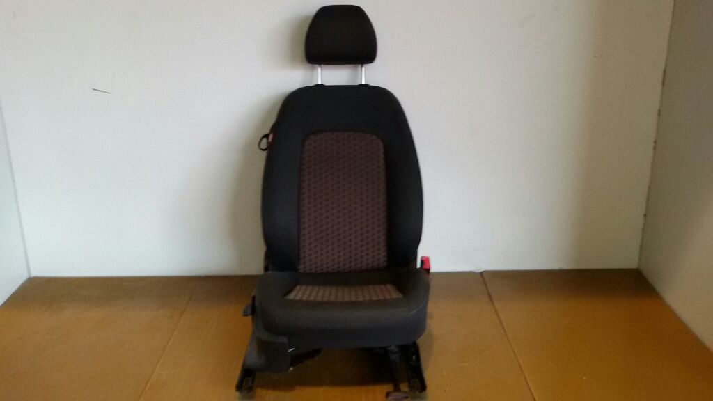 ASIENTO DELANTERO DERECHO