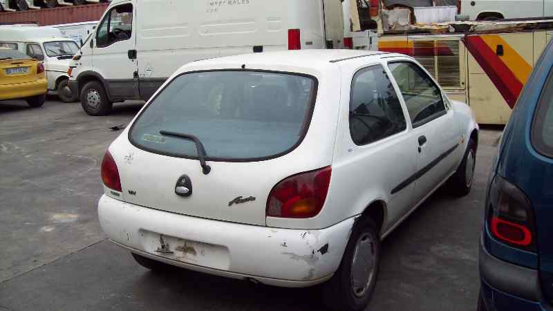 FORD FIESTA BERLINA 1995