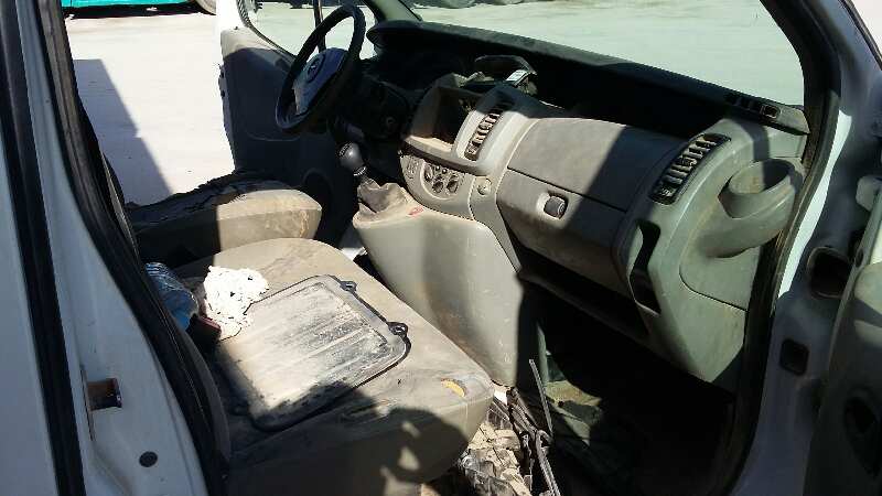 OPEL VIVARO 2001