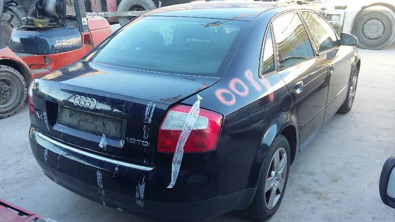 AUDI A4 BERLINA (8E) 2000