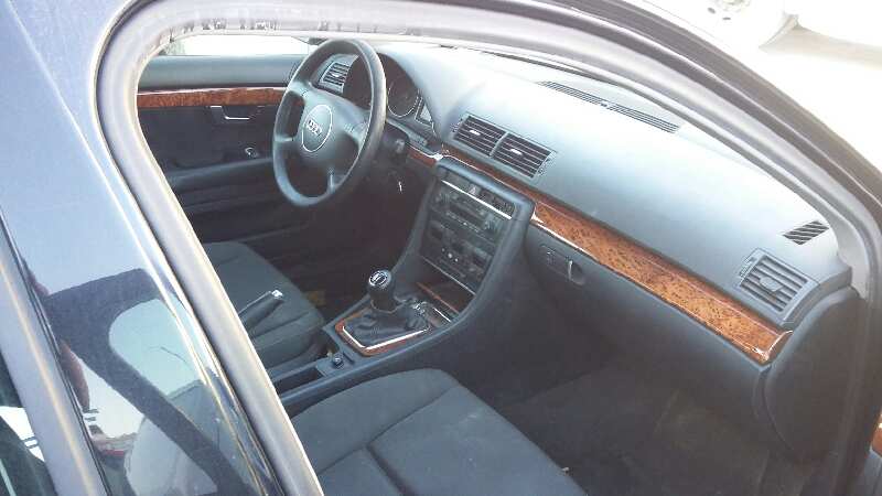 AUDI A4 BERLINA (8E) 2000