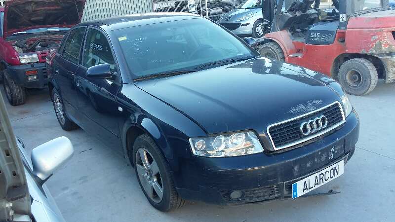 AUDI A4 BERLINA (8E) 2000