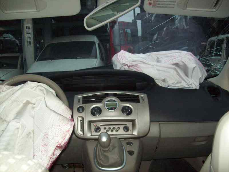 RENAULT SCENIC II 2005