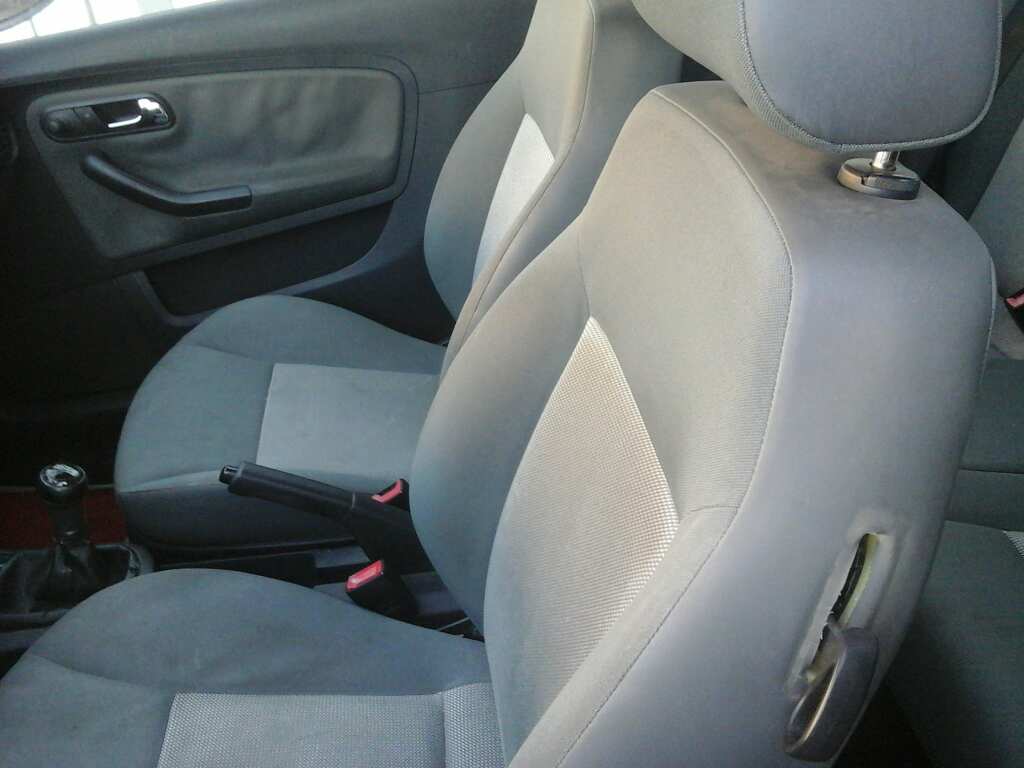 SEAT IBIZA (6L1) 2004