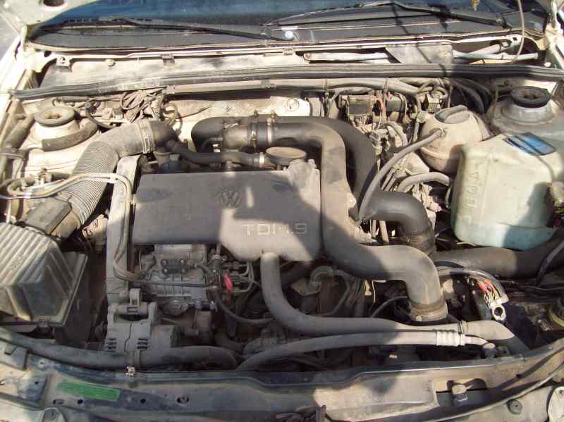 VOLKSWAGEN PASSAT BERLINA (3A2) 1993