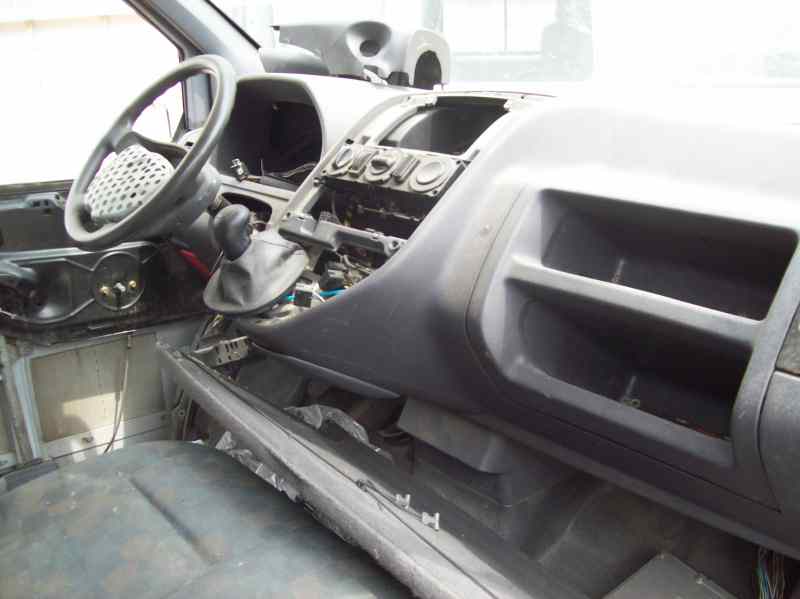 MERCEDES VITO (W638) CAJA CERRADA 1999