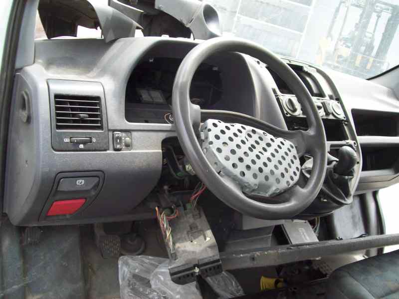 MERCEDES VITO (W638) CAJA CERRADA 1999