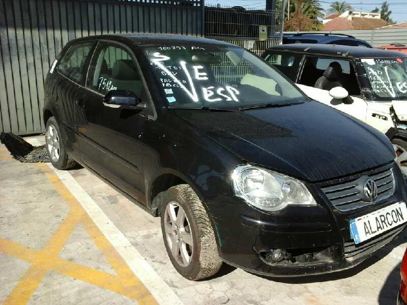 VOLKSWAGEN POLO (9N3) 2008