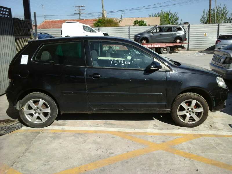 VOLKSWAGEN POLO (9N3) 2008