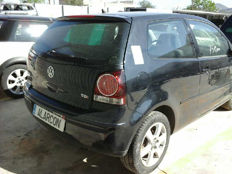 VOLKSWAGEN POLO (9N3) 2008