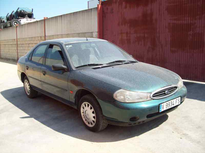 FORD MONDEO BERLINA (GD) 1996