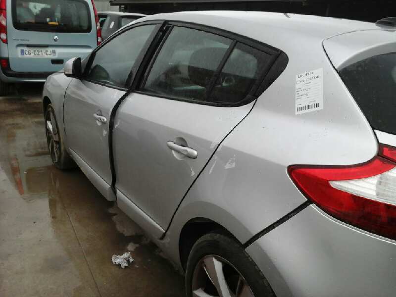 RENAULT MEGANE III BERLINA 5 P 2010